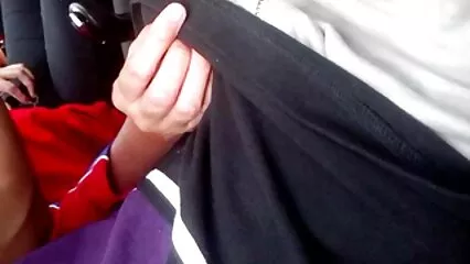 Mujer pelirroja extiende sus piernas mujeres infieles porno en español delante de un futuro vecino